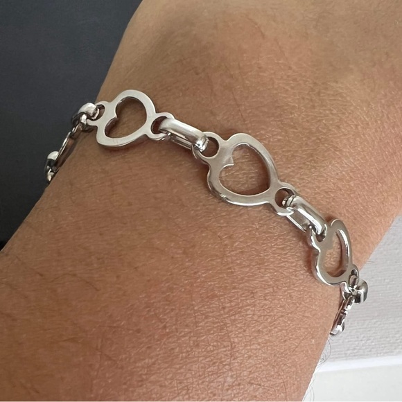 Heart Chain Bracelet - Picture 3 of 3